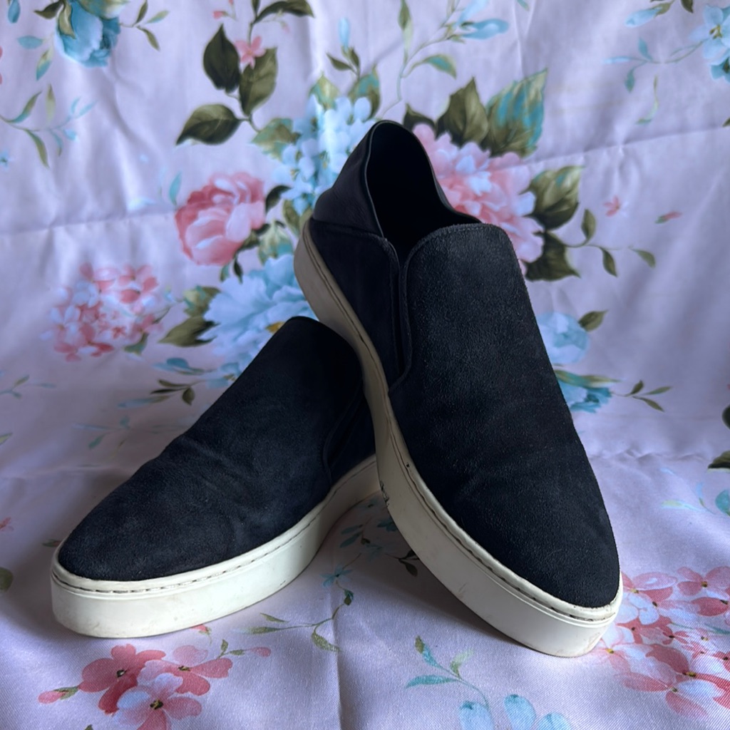 Vince Blue And White Flats Slip-On Loafers